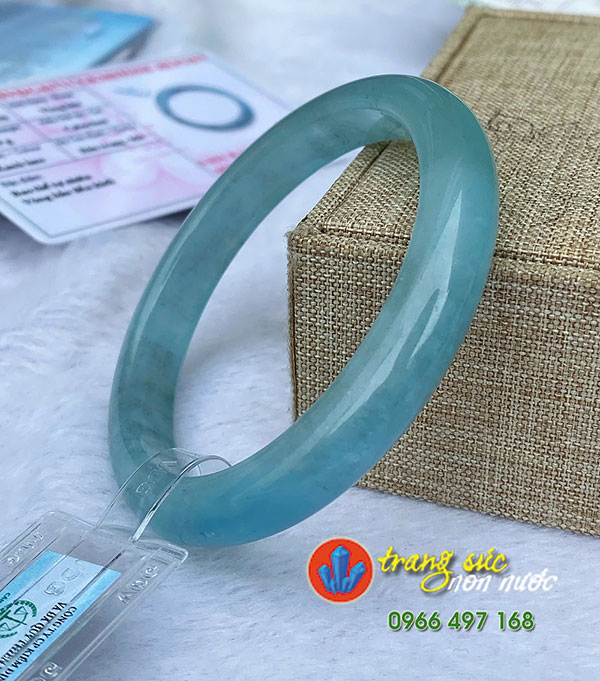 Vòng kiềng đá aquamarine cao cấp 1 kieng da aquamarine cao cap