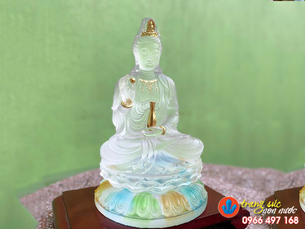 Tượng quán thế âm lưu ly Vẻ Đẹp Thanh Khiết Và Thiêng Liêng 1 tuong-quan-the-am-da-luu-ly-cao-cap